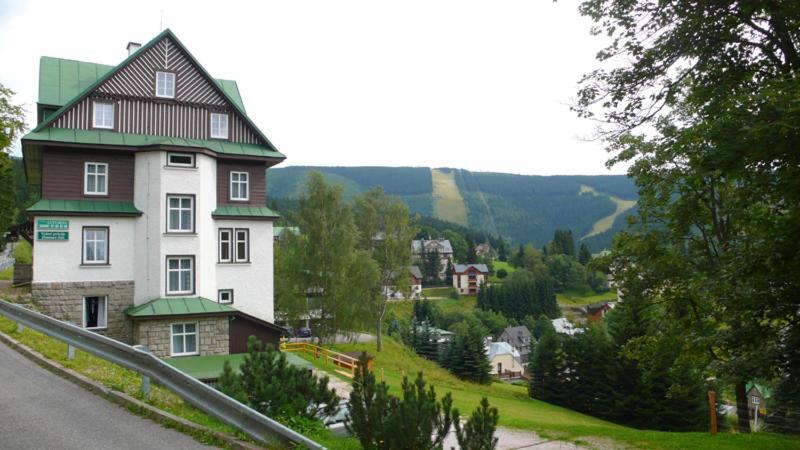 Astoria Inn Špindlerŭv Mlýn Ngoại thất bức ảnh