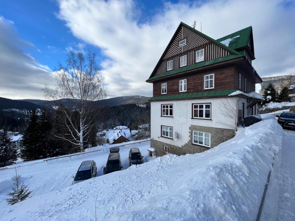 Astoria Inn Špindlerŭv Mlýn Ngoại thất bức ảnh